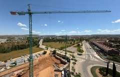 Imagen de 106 DWELLINGS, GARAGE, STOREROOMS AND SWIMMING POOL IN AVDA. DE LA CALLERA, 2